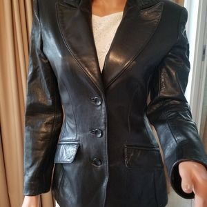 Vintage form fitting Bebe leather blazer jacket. Butter soft.